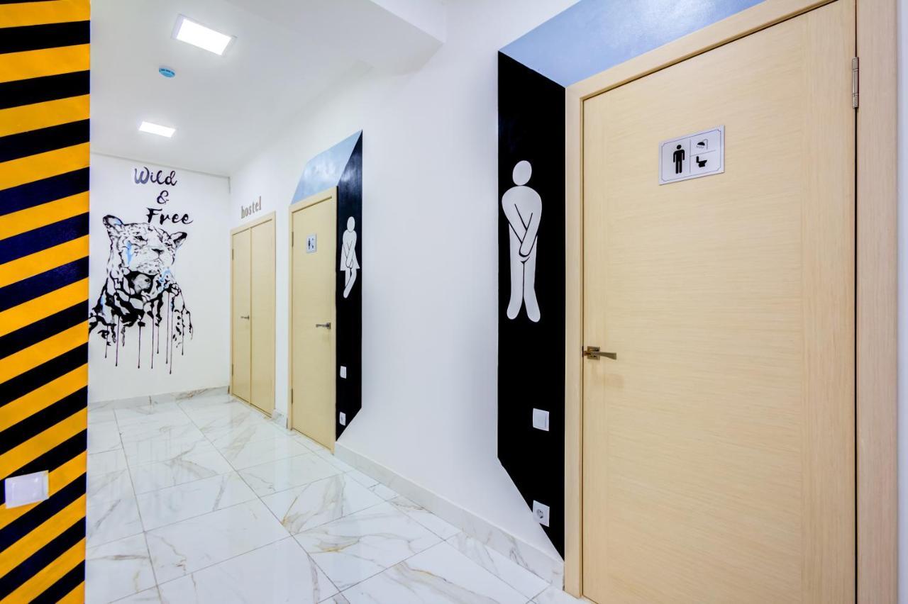 White Hotel & Hostel Бішкек Екстер'єр фото